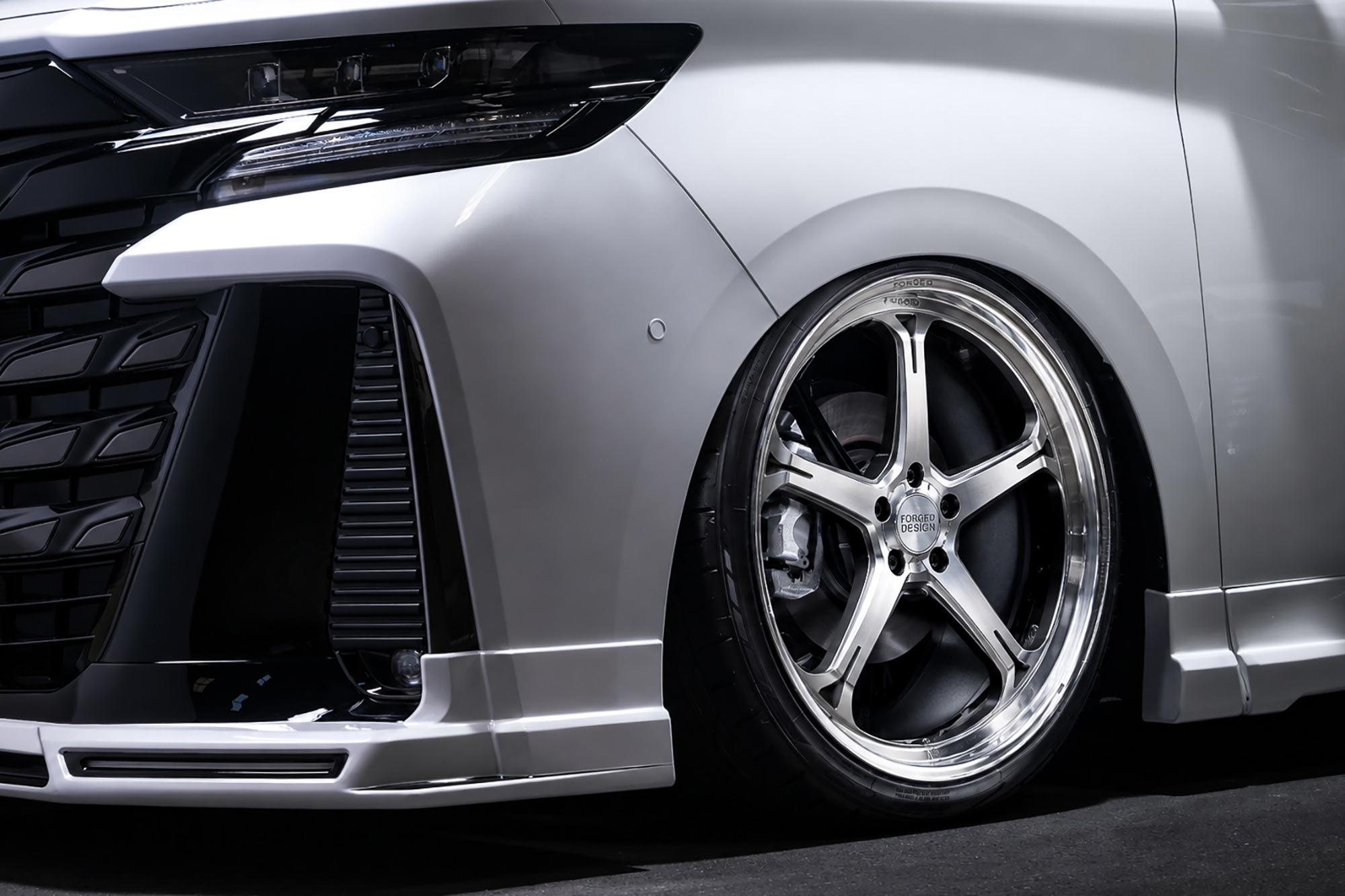 FORGED DESIGN 888